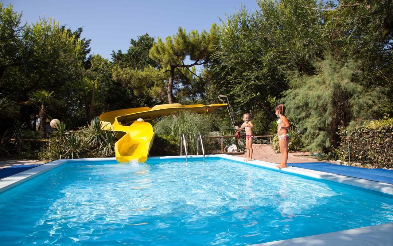 Holiday Center Valdor Cavallino-Treporti Bagian luar foto