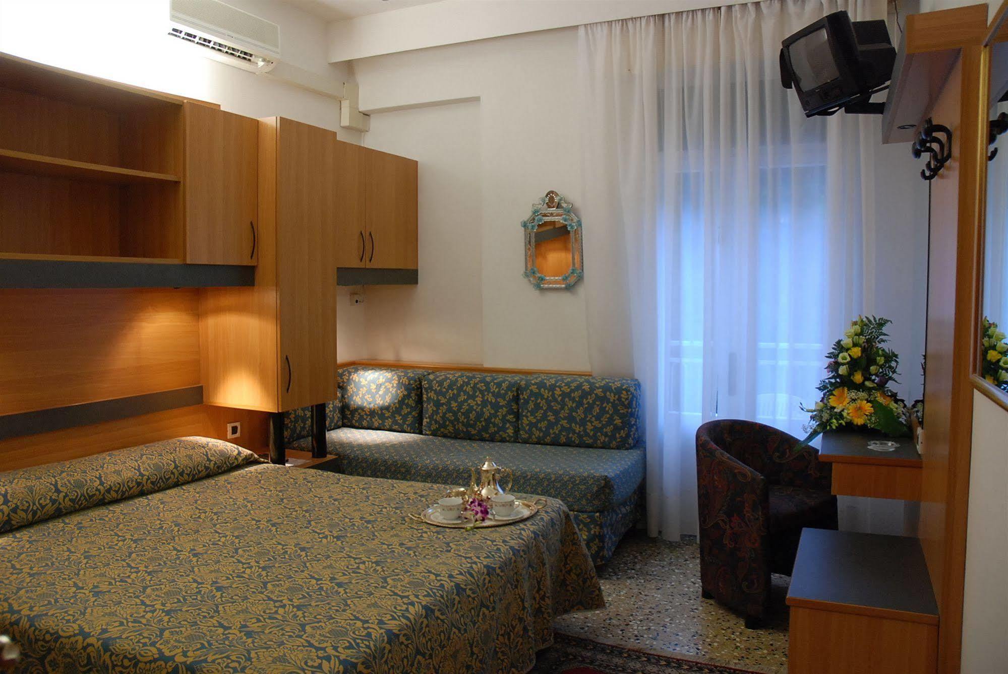 Holiday Center Valdor Cavallino-Treporti Bagian luar foto